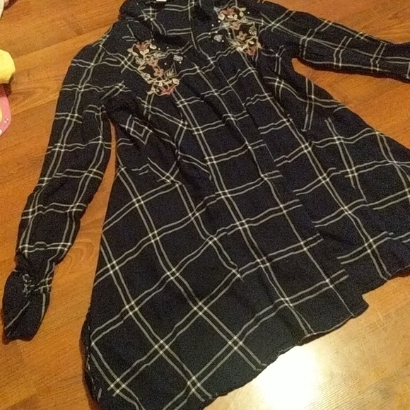 Dress - Picture 2 of 3